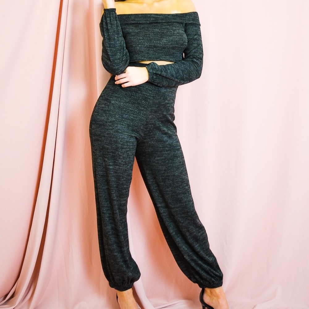 Black Knit Crop Top Jogger Pants Set